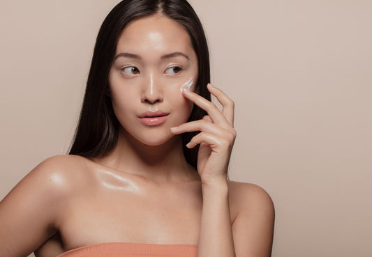 Kimyasal Peeling Nedir? Cildin İçin Tazelenme Ritüelini Keşfet!