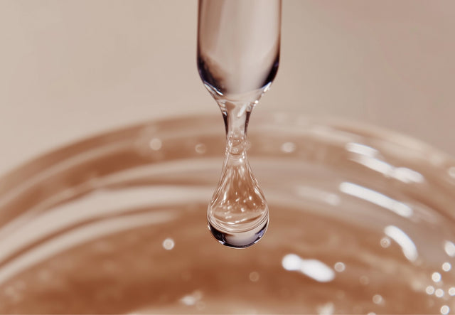 Kuru Ciltler İçin “Slugging” Rehberi: Nem Kaybını Önlemenin Viral Yolu